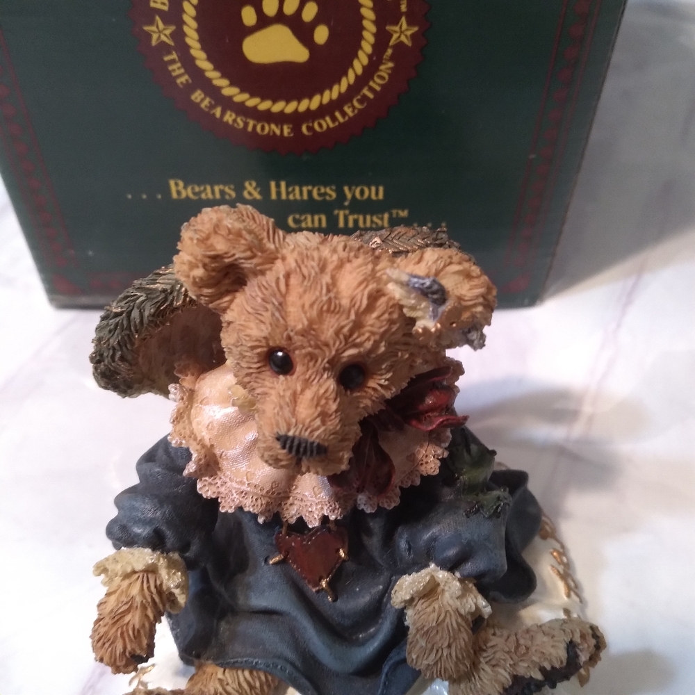Boyds Bears & friends
